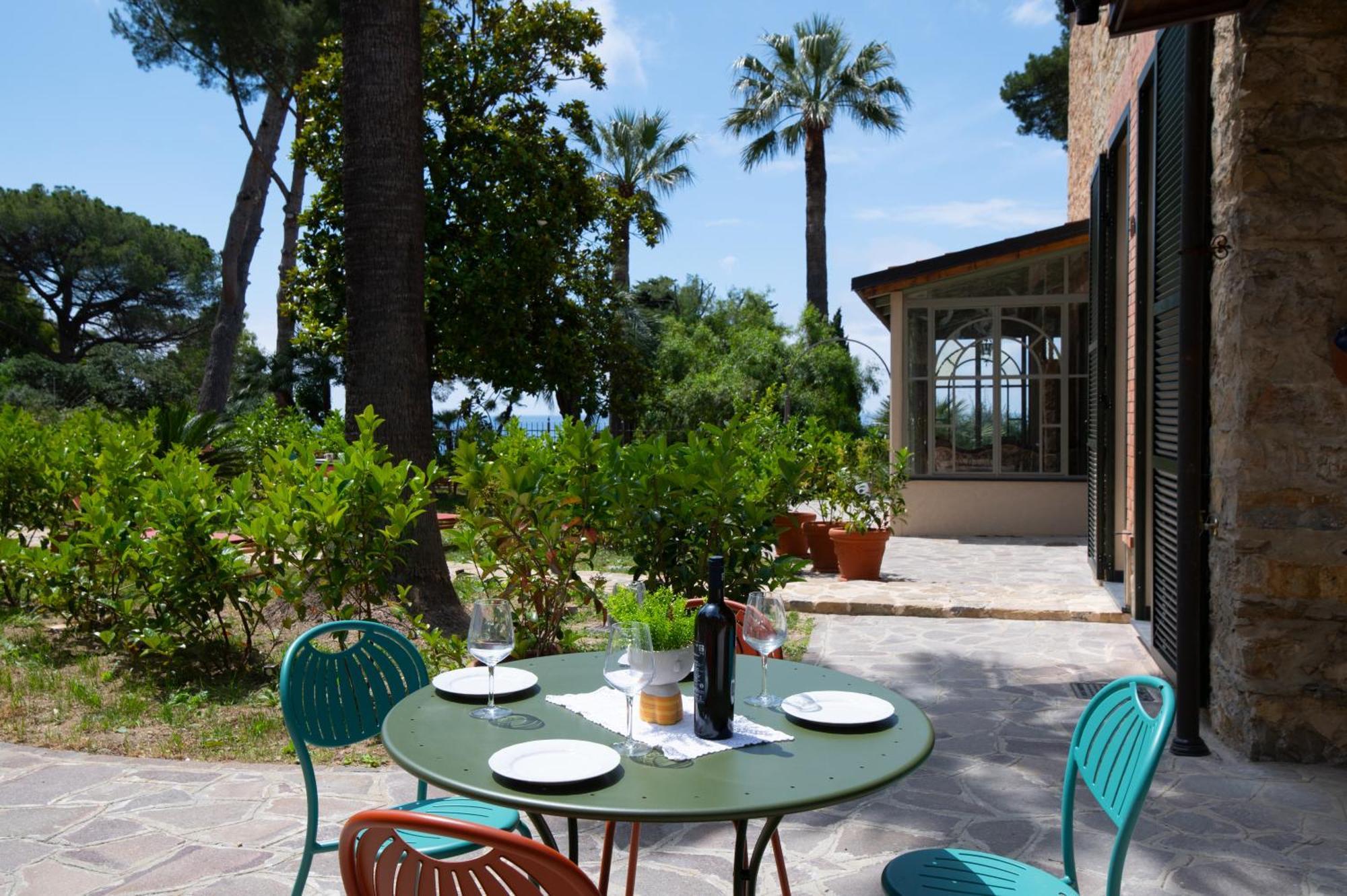 Villa Rappis Imperia Exterior foto