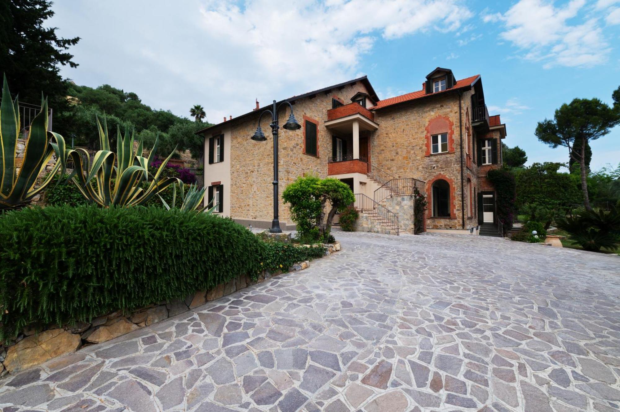 Villa Rappis Imperia Exterior foto
